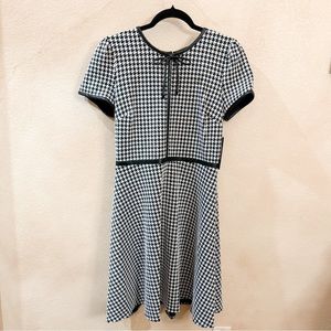 Karl Lagerfeld Paris dress🩷 NWT size 8